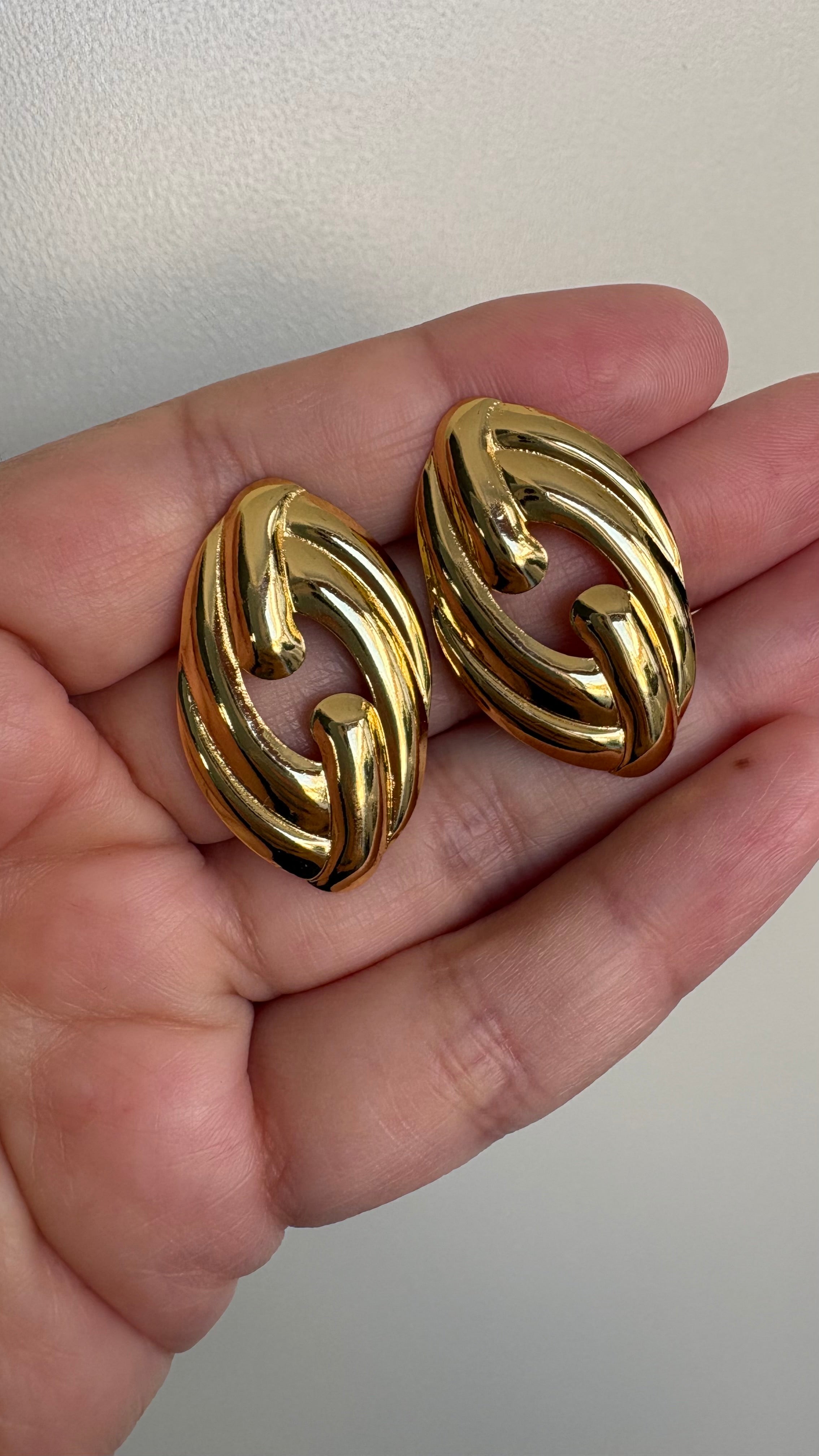 Arete ovalado Izmir Joyería