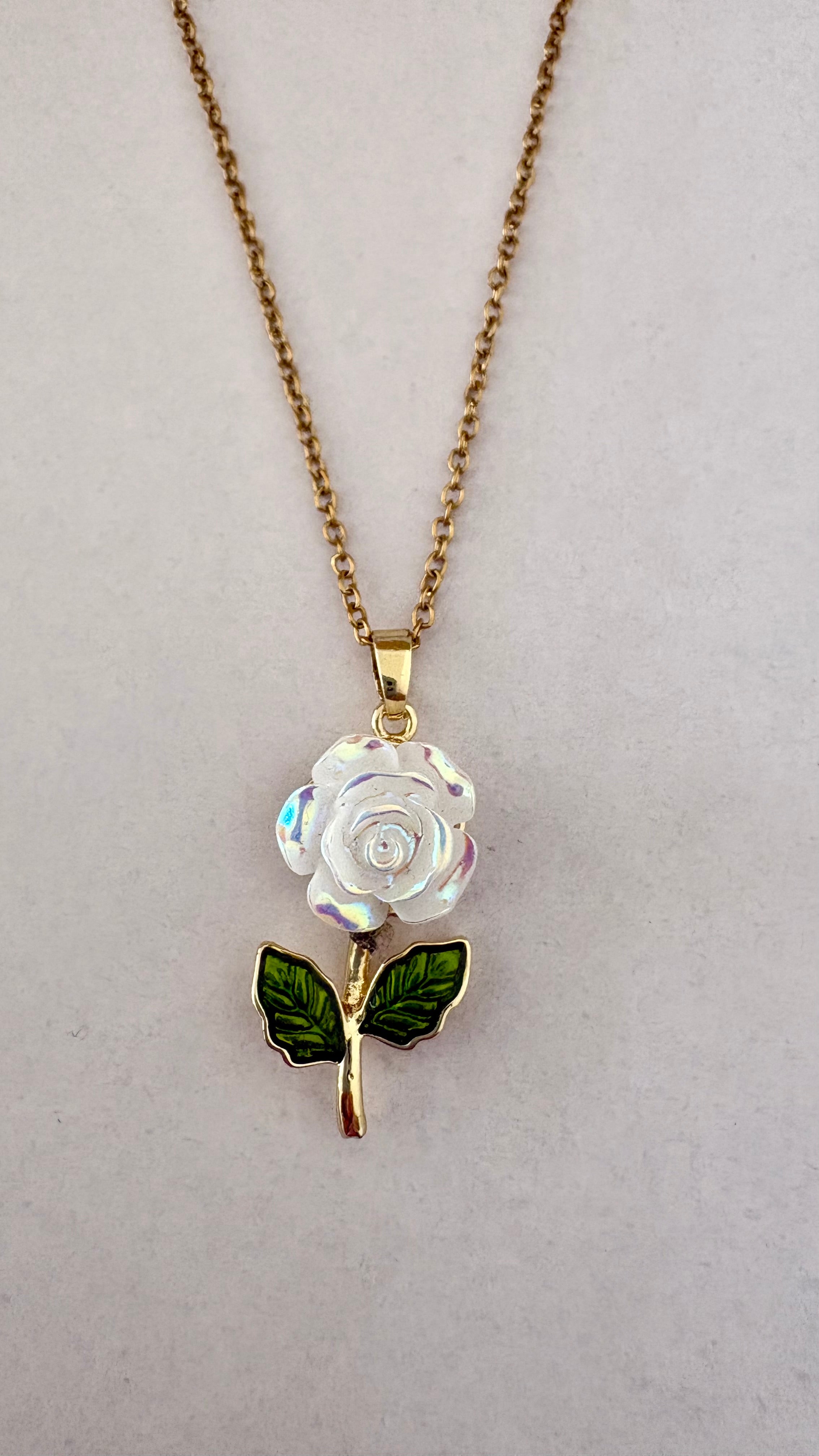 Collar floral Izmir Joyería