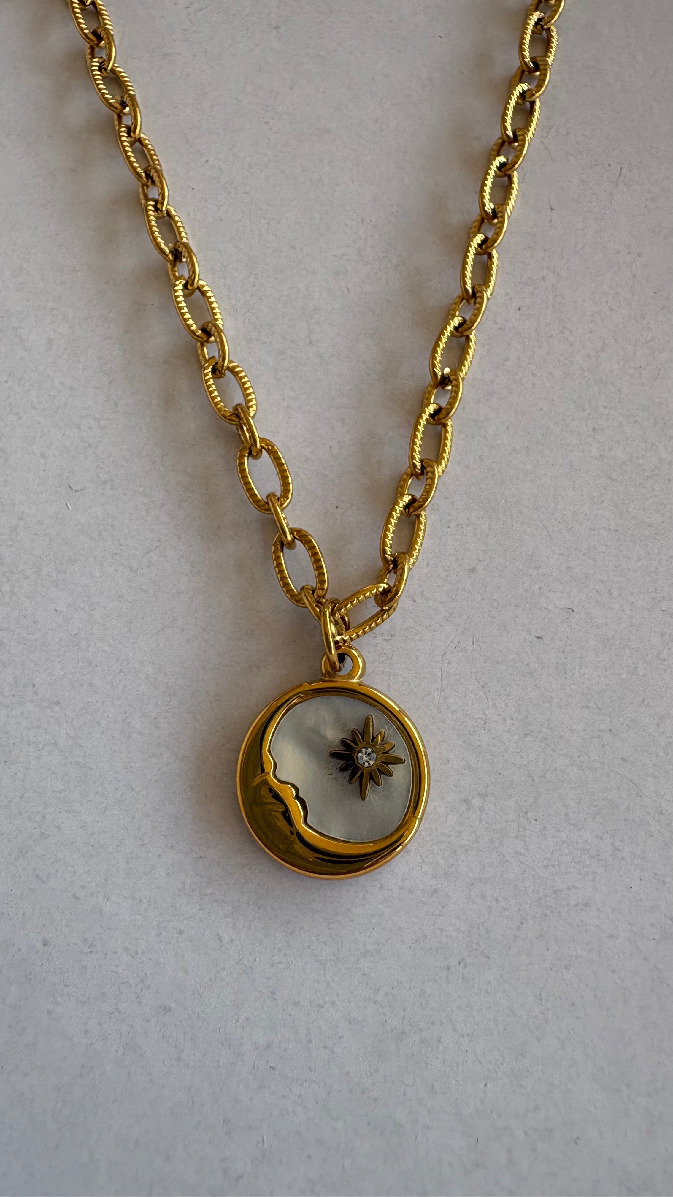 Collar Luna Izmir Joyería